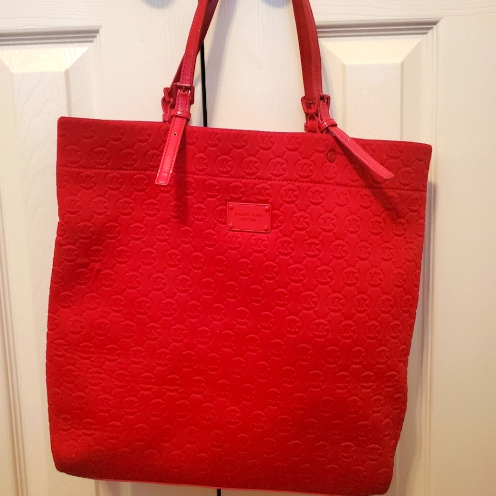 Vibrant Michael Kors Tote